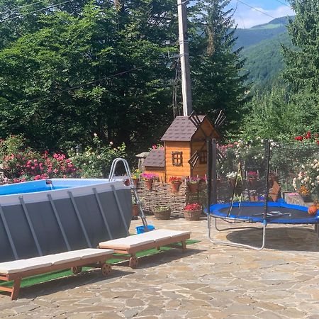 Villa Світанкове Сяйво Yaremche Exterior foto